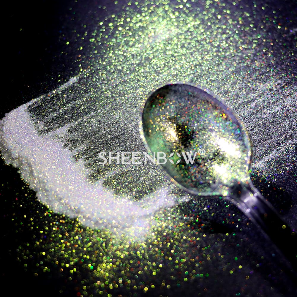 Chameleon Holographic Hypershift for Eyeshadow & Nail Art